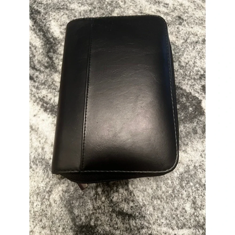 Mundi Planner Wallet Unisex OS Black Faux Leather Zip 6-Ring Binder Calculator